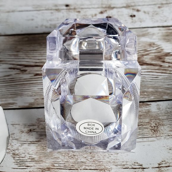 💕Famous Stars & Straps Earrings💕 - Picture 5 of 5